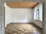 Ein-/Zweifamilienhaus im Zentrum von Waldniel mit tollem Grundstück - Renovierungsbedarf - Wohn- und