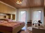 VIE-Dülken: freistehendes Einfamilienhaus mit Renovierungsbedarf +Garage +Garten in Nordausrichtung - DG Schlafzimmer