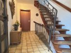 Freistehendes Zweifamilienhaus in schöner Wohnlage in Schwalmtal-Waldniel - Eingangsflur-Treppe
