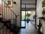 MG-RHEYDT: stilvolles Einfamilienhaus mit Garten und Garage im Grünen - ruhig mit bester Verbindung - EG Diele